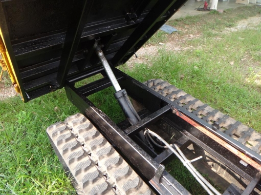 รถบรรทุกแท็กยาง กระบะดั๊มไฮโดรลิค นั่งขับ