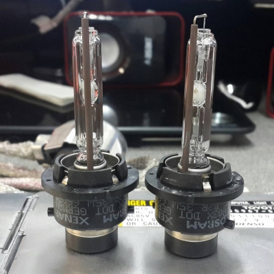 หลอด xenon พร้อมบาลาส ใช้กับรถ Toyota wish