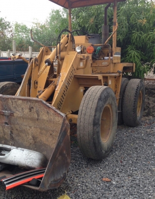 รถตักเอวอ่อน KOMATSU 507 สภาพดีปั่มเดิมๆพร้อมใช้งาน เอกสารใบซื้อขาย  ราคา 325,000บ ต่อรองได้