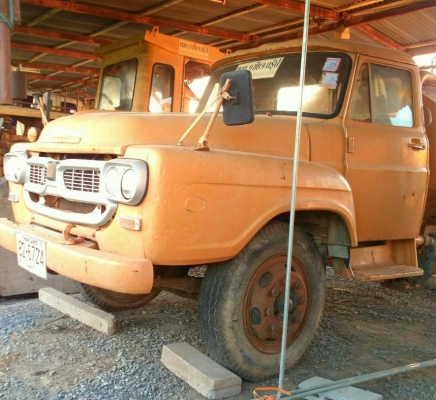 หกล้อ อีซูชุ 165เพาเวอร์ บรรทุกถังน้ำ สภาพดีสวยๆเดิม อุปกร์ปั้มน้ำครบ พร้อมใช้ ทะเบียน ภาษีไม่ขาดพร้อมโอน