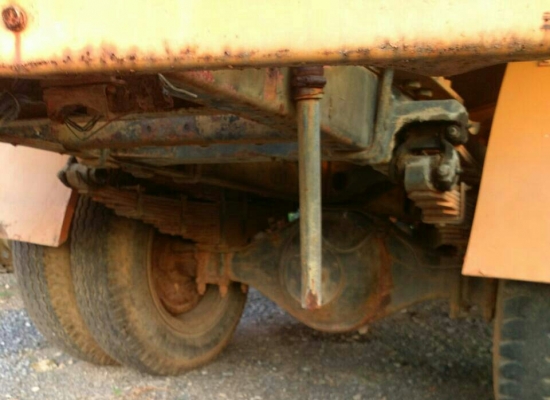 หกล้อ อีซูชุ 165เพาเวอร์ บรรทุกถังน้ำ สภาพดีสวยๆเดิม อุปกร์ปั้มน้ำครบ พร้อมใช้ ทะเบียน ภาษีไม่ขาดพร้อมโอน