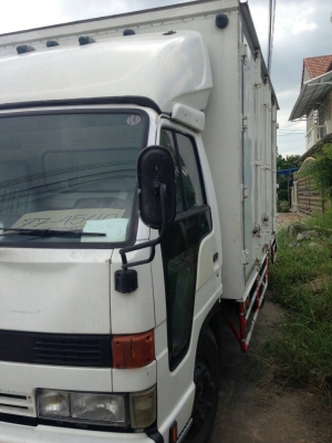 ขาย 6 ล้อ NPR ตู้แห้ง 10 บาน ยาว 4 ม. เครื่อง 4BE1 เครื่องดี คัชซีสวย รถพร้อมใช้ เล่มพร้อมโอน