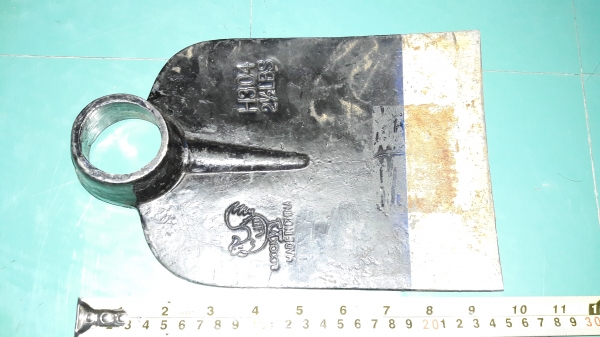 ขายจอบตราไก่งานเก่าจีนขนาด2 1/2ปอน