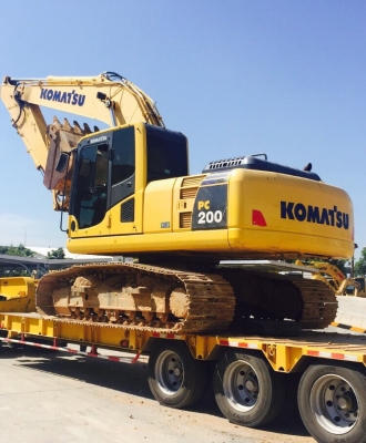 Komatsu  PC200-8MO 2,900 ชม. สภาพสวยๆ เอกสาร เล่มทะเบียน พร้อมใช้งานครับ