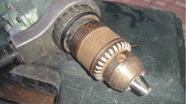 ขายด่วนสว่านเจาะกระแทก HITACHI 4หุน(14mm.) 380W.Made in japan. ขายด่วนสว่านเจาะกระแทก HITACHI 4หุน(14mm.) 380W.Made in japan.