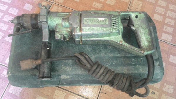 ขายด่วนสว่านเจาะกระแทก HITACHI 4หุน(14mm.) 380W.Made in japan.