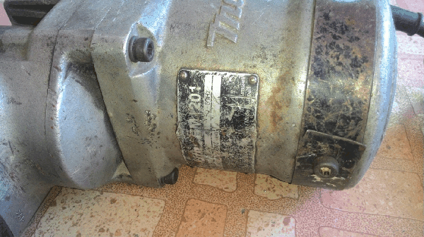 ขายด่วนสะกัดคอนกรีต MAKITA HM1201 ขายด่วนสะกัดคอนกรีต MAKITA HM1201