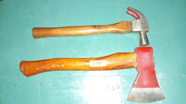 ขายขวานตราเพชรงานเก่าเก็บ 800กรัมคมๆ ขายขวานตราเพชรงานเก่าเก็บ 800กรัมคมๆ