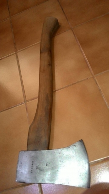 ขายขวานตราเพชรงานเก่าเก็บ 800กรัมคมๆ ขายขวานตราเพชรงานเก่าเก็บ 800กรัมคมๆ