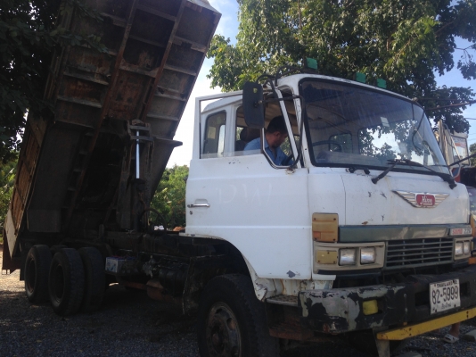 ขาย 10ล้อ 2เพลาดั้ม 220แรง เครื่องดีคัดสวย ตามสภาพ ขาย 10ล้อ 2เพลาดั้ม 220แรง เครื่องดีคัดสวย ตามสภาพ