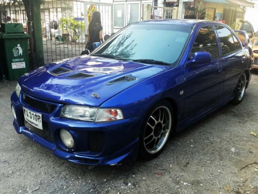 Mitsubishi lancer ท้ายเบนซ์ ปี 96 เกียร์ออโต้ lpg หัวฉีด