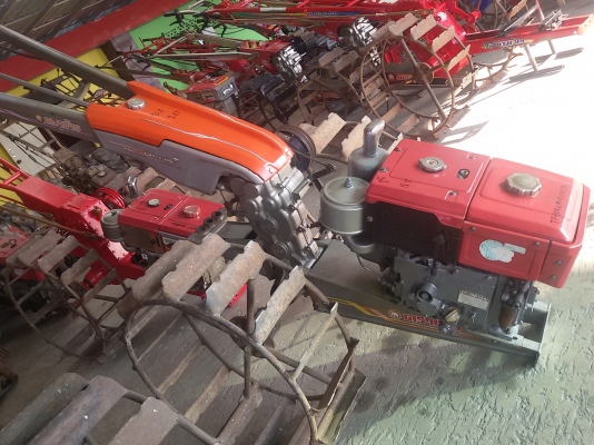 ขายโครงสยามเครื่องยันม่าร์105จะชื้อแต่เครื่องก็ได้นะครับราคา18000 จะชื้อแต่โครงก็ได้นะครับราคา26000บาท พร้อมไช้งาน  ขายใน  ราคา43000บาท รถอยู่วังบัว คลองขลุง กำแพงเพชร    สนใจสอบุถามได้ที่081 3655997 อำพร  พาเจริญ  ราคาต่อรองได้อีกนะครับ