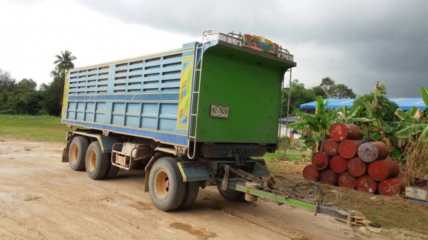 ขายครับ พ่วงแม่ลูก 380 ปี 56 รถสวยๆพร้อมใช้ครับ ขายครับ พ่วงแม่ลูก 380 ปี 56 รถสวยๆพร้อมใช้ครับ