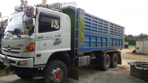 ขายครับ พ่วงแม่ลูก 380 ปี 56 รถสวยๆพร้อมใช้ครับ