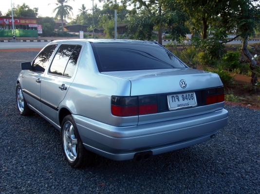 ขายโฟล์คสวาเกนรุ่น VENTO