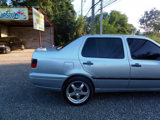 ขายโฟล์คสวาเกนรุ่น VENTO