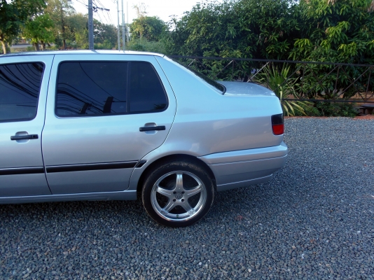 ขายโฟล์คสวาเกนรุ่น VENTO