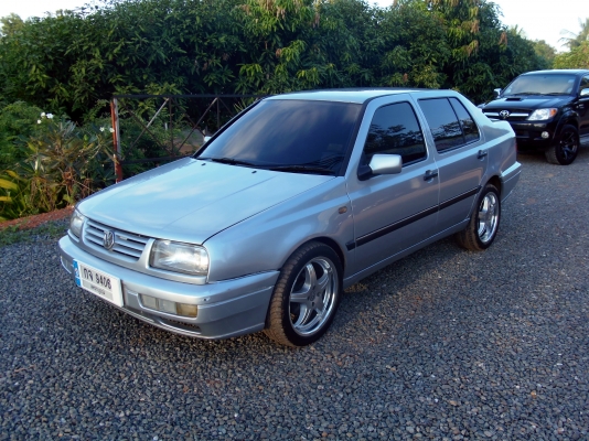 ขายโฟล์คสวาเกนรุ่น VENTO