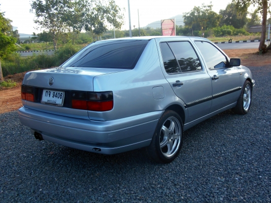 ขายโฟล์คสวาเกนรุ่น VENTO