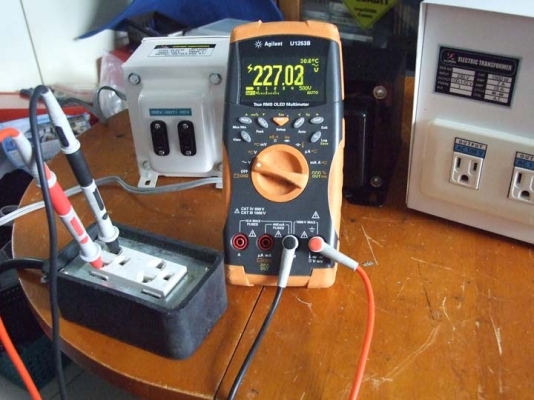 หม้อแปลงไฟจาก 220v ==> 100v /110v ขนาด 1,500W ของ KRR