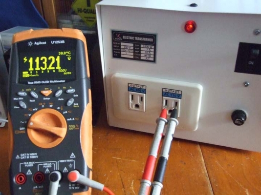 หม้อแปลงไฟจาก 220v ==> 100v /110v ขนาด 1,500W ของ KRR