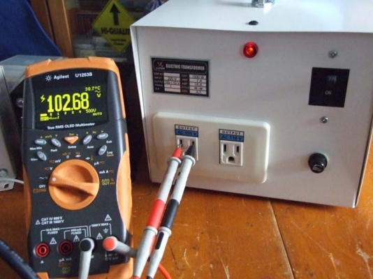 หม้อแปลงไฟจาก 220v ==> 100v /110v ขนาด 1,500W ของ KRR