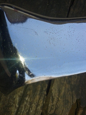 ขายกันชนหน้าดัทสัน 620สภาพตามรูป ของใหม่เก่าเก็บมีสนิมนิดหน่อยไม่บุบครับ ราคา 1900บาท