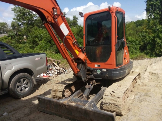 ขายรถแบคโฮ KUBOTA KX1613 ขนาด 5 ตัน เอกสารเล่มทะเบียน มีหัวคีปไม้พร้อมบุ้งกี๋ ไมล์ 5000 ชม.ราคา 750000