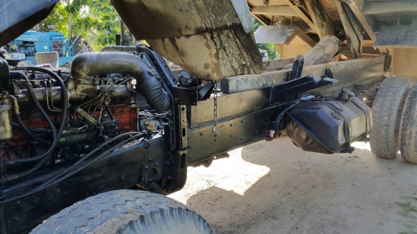 ขายรถบรรทุก 6 ล้อดัมพ์ใหญ่ HINO 168 แรงม้ารถประกอบ ราคา 400000