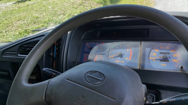 ขายรถบรรทุก 6 ล้อดัมพ์ใหญ่ HINO 168 แรงม้ารถประกอบ ราคา 400000