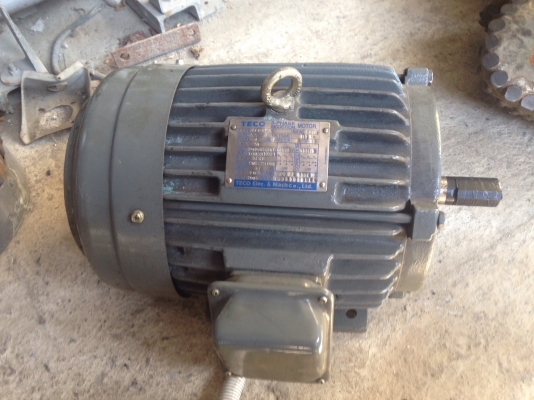 ( เหลือ 2 ตัวครับ )ขายมอเตอร์ Teco 5.5HP. 1450rpm. สภาพสวยเดิมๆ วิ่งนิ่ม พร้อมใช้งาน มีหลายตัวครับ