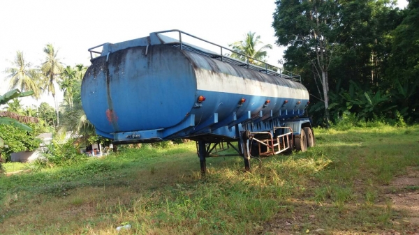 ขายหางเทรลเลอร์แท็งค์น้ำยาง 2 เพลา ขนาดบรรจุ 29000 ลิตร ราคา 300000