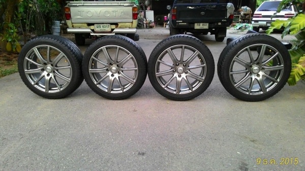 ขายล้อแม็กพร้อมยางขอบ17 ทั้งชุด 6,400 บาท  (ขายแล้ว 12 ธค.58)