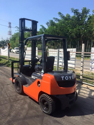 ขาย TOYOTA 8FD20 รถเก่าญี่ปุ่น เสา 4.5 เมตร งาฮิ้งฟอล์ค ขาย TOYOTA 8FD20 รถเก่าญี่ปุ่น เสา 4.5 เมตร งาฮิ้งฟอล์ค