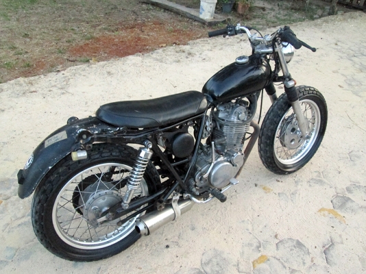 Yamaha SR400 เลขเต็ม