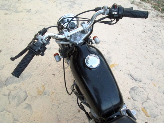 Yamaha SR400 เลขเต็ม