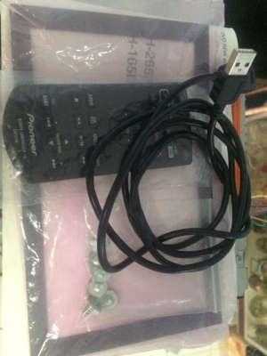 Pioneer AVH-165DVD จอความละเอียดWVGA USB DVD MP3 AUX ปรีเอ้า2ชุด วีดีโอ in out อย่างละ1 สภาพสวย อุปกรณ์ครบ ยกกล่อง มือ2