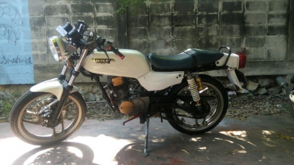cb 125