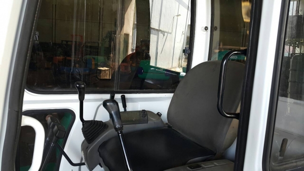 ขาย รถขุด KOMATSU รุ่น PC30-7- มือสองญี่ปุ่น หัวเก๋ง ติดตั้งแอร์ใหม่ อย่างดี แทรกเหล็ก สลักแน่น สวยพร้อมใช้งาน มือถือ/LINE ID : 0818753444 ขาย รถขุด KOMATSU รุ่น PC30-7- มือสองญี่ปุ่น หัวเก๋ง ติดตั้งแอร์ใหม่ อย่างดี แทรกเหล็ก สลักแน่น สวยพร้อมใช้งาน มือถือ/LINE ID : 0818753444