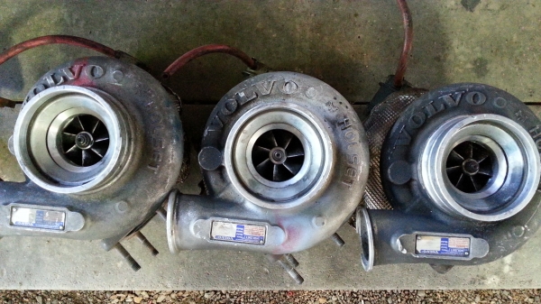 ขายเทอร์โบ holset hx40 volvo เก่าญี่ปุ่น ลูกละ 15,000 เหมาหมด 3ลูก 36,000