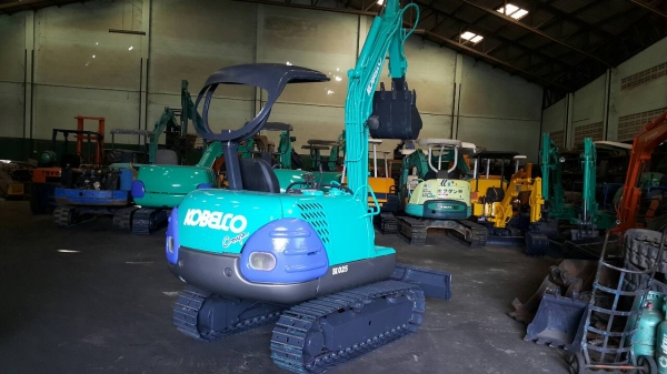 ขาย รถขุด KOBELCO รุ่น SK025 มือสองญี่ปุ่น แทร็กเหล็ก ปั้มนิ้ว คอนโทรลสั้น สลักแน่นทั้งหมด  มือถือ/LINE ID : 0818753444