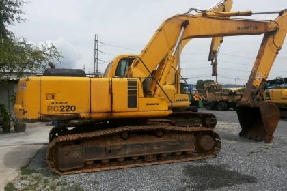 ขายรถแม็คโคร KOMATSU รุ่น PC220-6 สภาพสวย พร้อมใช้งาน