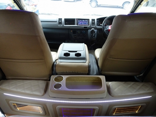 Toyota commuter 2.7 CNG ปี2009 โทร 098-919-0159 ดาวออโต้เบสท์ Toyota commuter 2.7 CNG ปี2009 โทร 098-919-0159 ดาวออโต้เบสท์