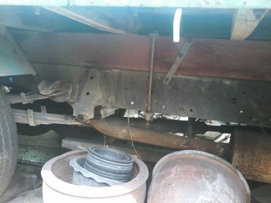 รถ 6 ล้อกระบะเสริมข้าง ISUZU NKR57 ปี 30 100แรง รวมถังน้ำ 6,000 ลิตร ด้วย