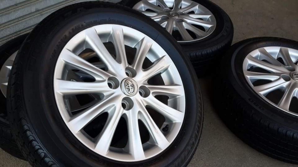 ล้อ Vios 12 ก้าน ขอบ 15 4รู100 ยาง Bridgestone ล้อ Vios 12 ก้าน ขอบ 15 4รู100 ยาง Bridgestone