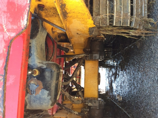 ขายดาวน์รถเกี่ยวข้าว ไอ้หนุ่ม(ปลดหนี้) ปี56