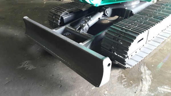 ขาย รถขุด KOMATSU รุ่น PC40-7- มือสองญี่ปุ่น แทร็กเหล็ก คอนโทรลสั้น สลักแน่นทั้งหมด คันนี้ มีไลน์ใส่หัวกระแทกได้ เอวแน่นสุดๆ มือถือ/LINE ID : 0818753444