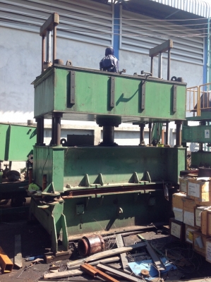 แท่น อัด