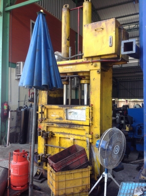 แท่น อัด