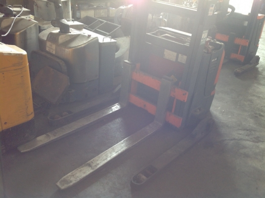 แฮนด์ลิฟ ไฟฟ้า